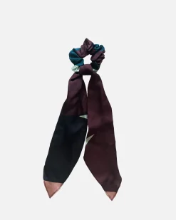 GRAND KALMUS SCRUNCHIE MED BINDEBÅND - SILKE<Randers Hot